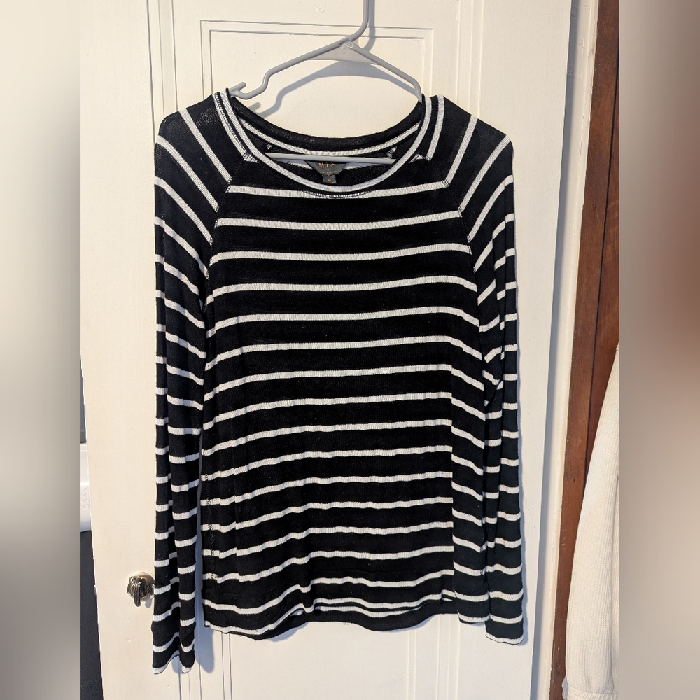 Black and White Striped Long Sleeve Top